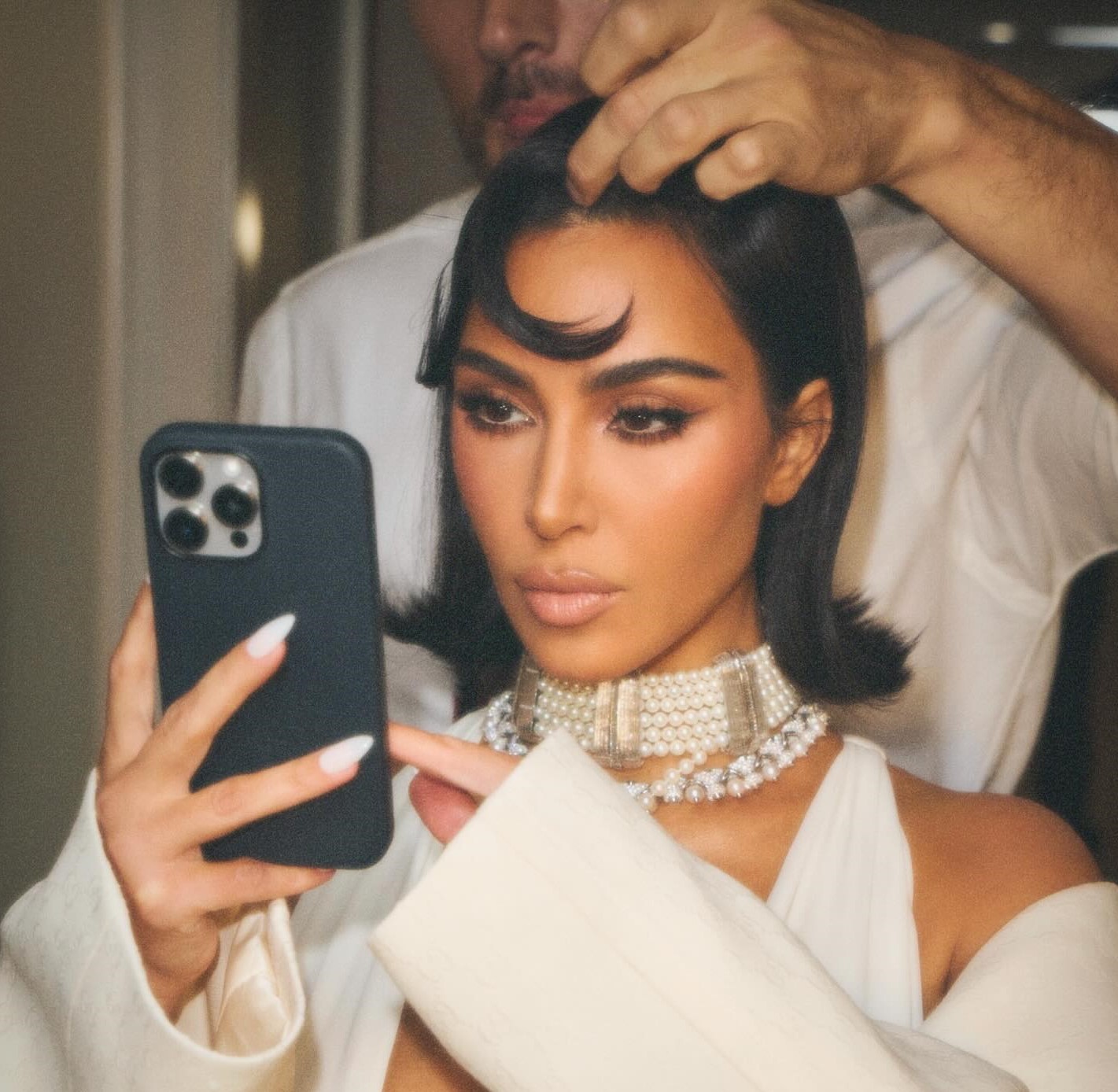 كيم كارداشيان Kim Kardashian تقتني قلادة الأميرة ديانا