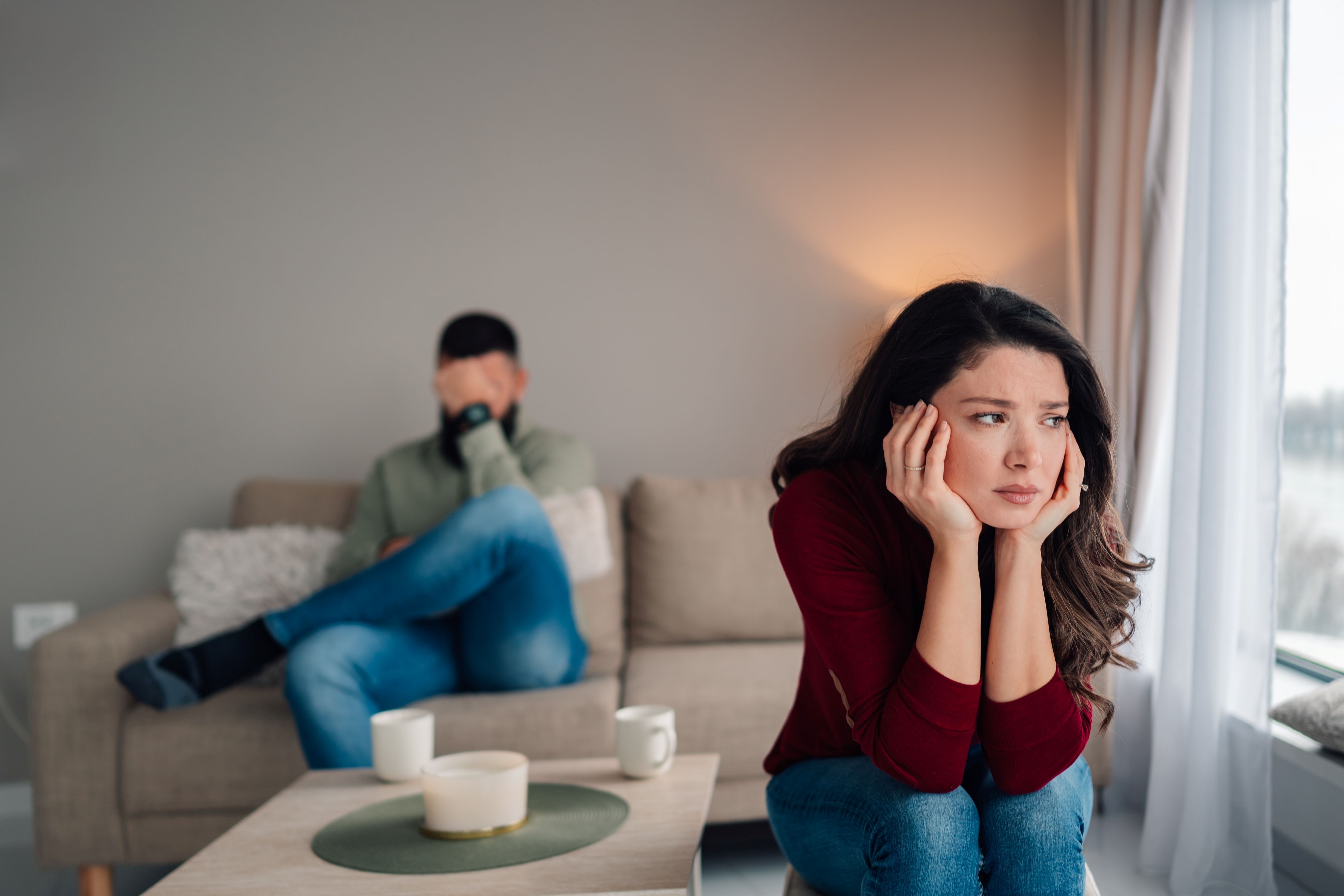 لابد من الانتباه جيدًا لمؤشرات الإرهاق العاطفي في العلاقات الحديثة