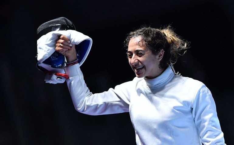 لاعبة المبارزة التونسية سارة بسباس