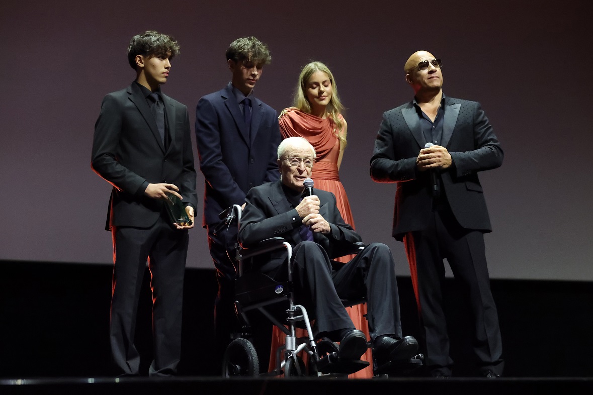 لحظات استثنائية للمكرمين في افتتاح المهرجان