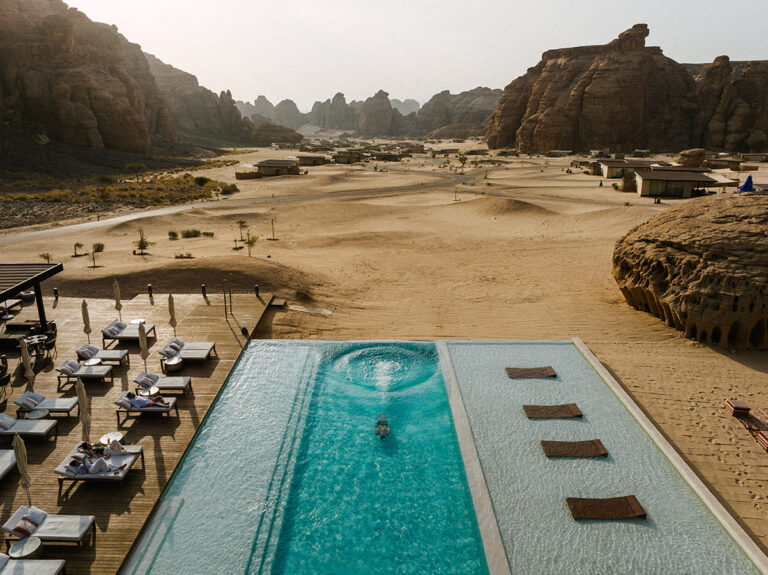 لحظات خيالية للاستجمام والهدوء في منتجع هابيتاس العلا