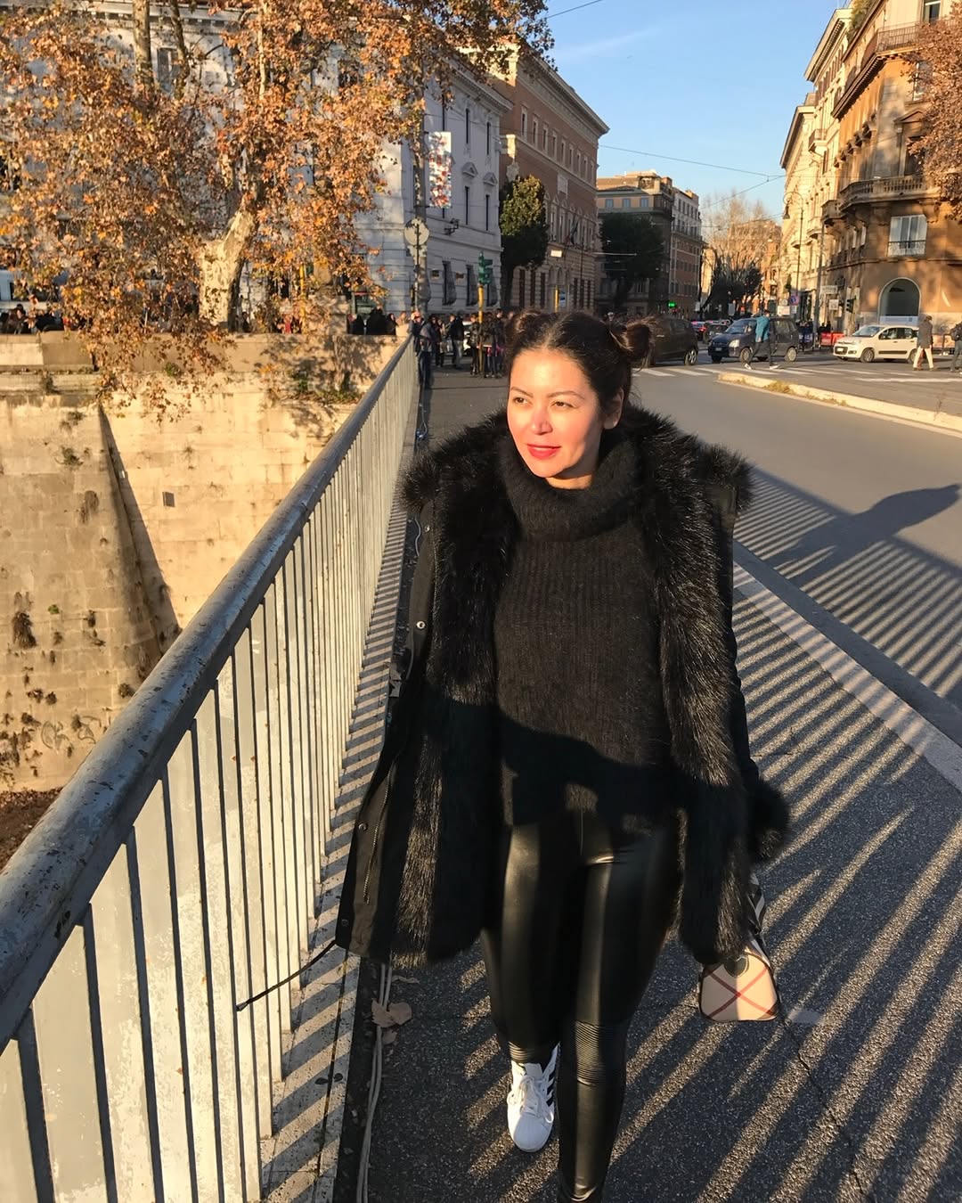 لقاء سويدان  بلمسة كلاسيكية دافئة في ايطاليا