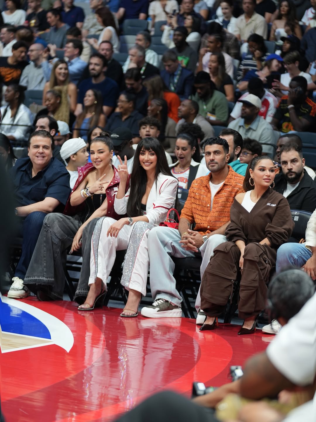 لقطات مرحة للنجوم في مباريات NBA