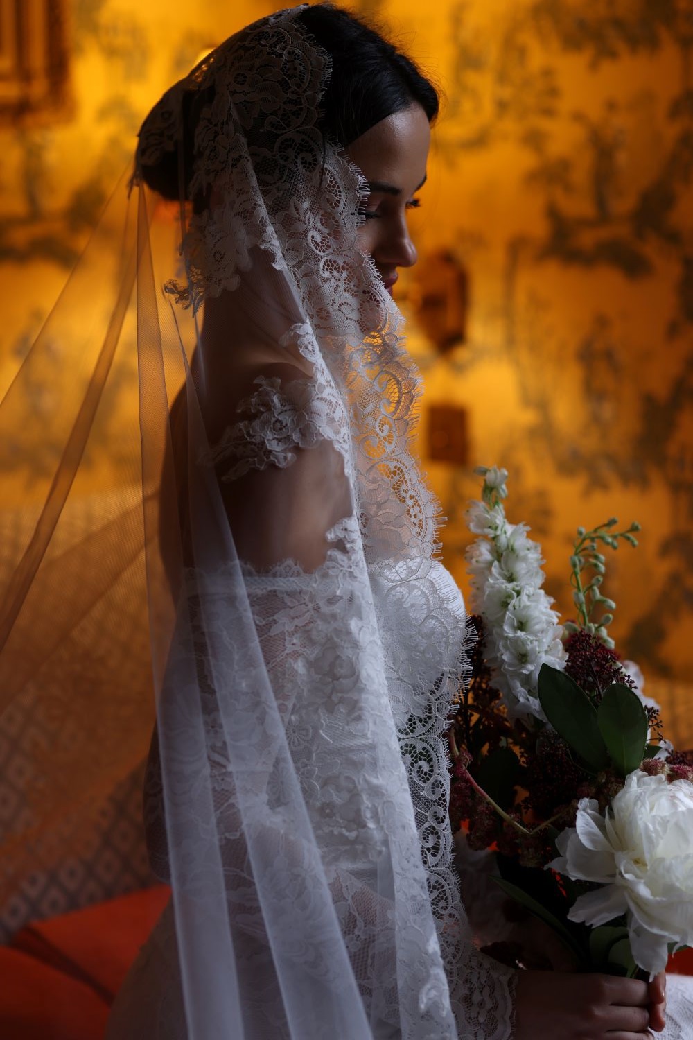 لقطة لعروس بعدسة مصورة الأعراس الاء الشهري