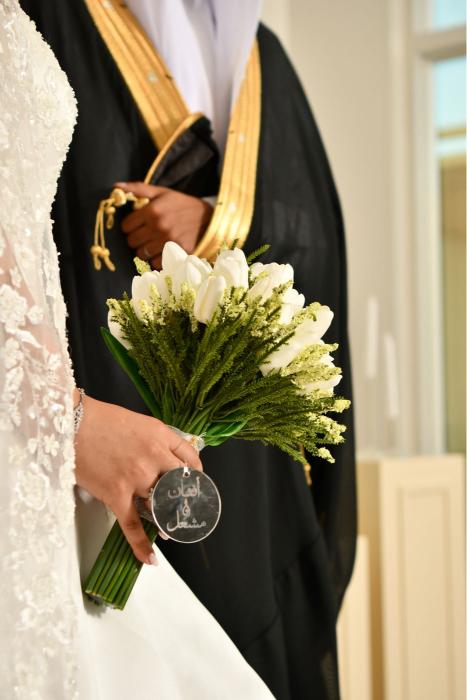 لقطة لعروسين