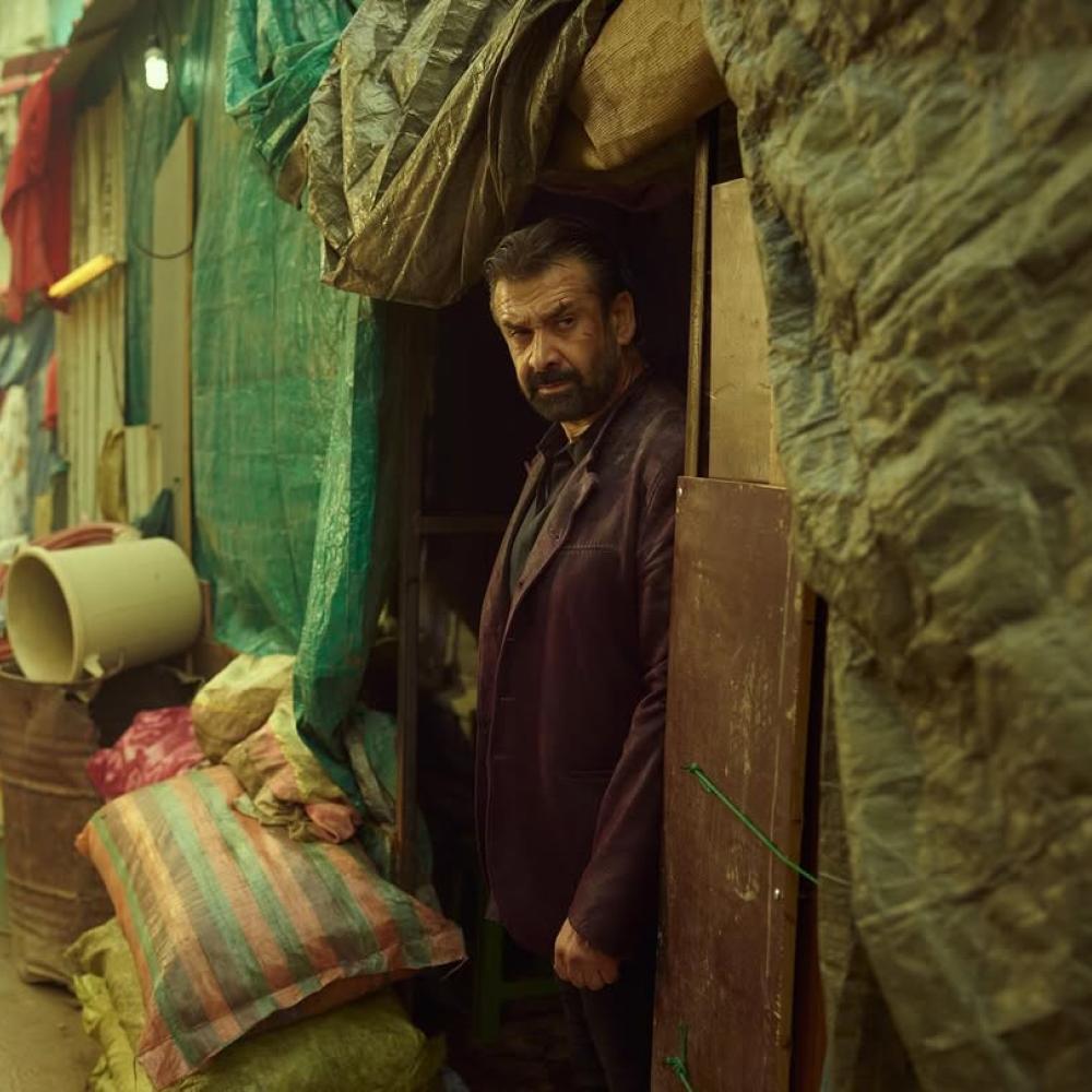 كريم عبد العزيز في فيلم "The Seven Dogs"