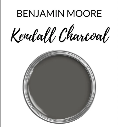 لمحبي الجرأة يمكن اختيار درجة Kendall Charcoal الداكنة بكود HC-166 من بينجامين مور