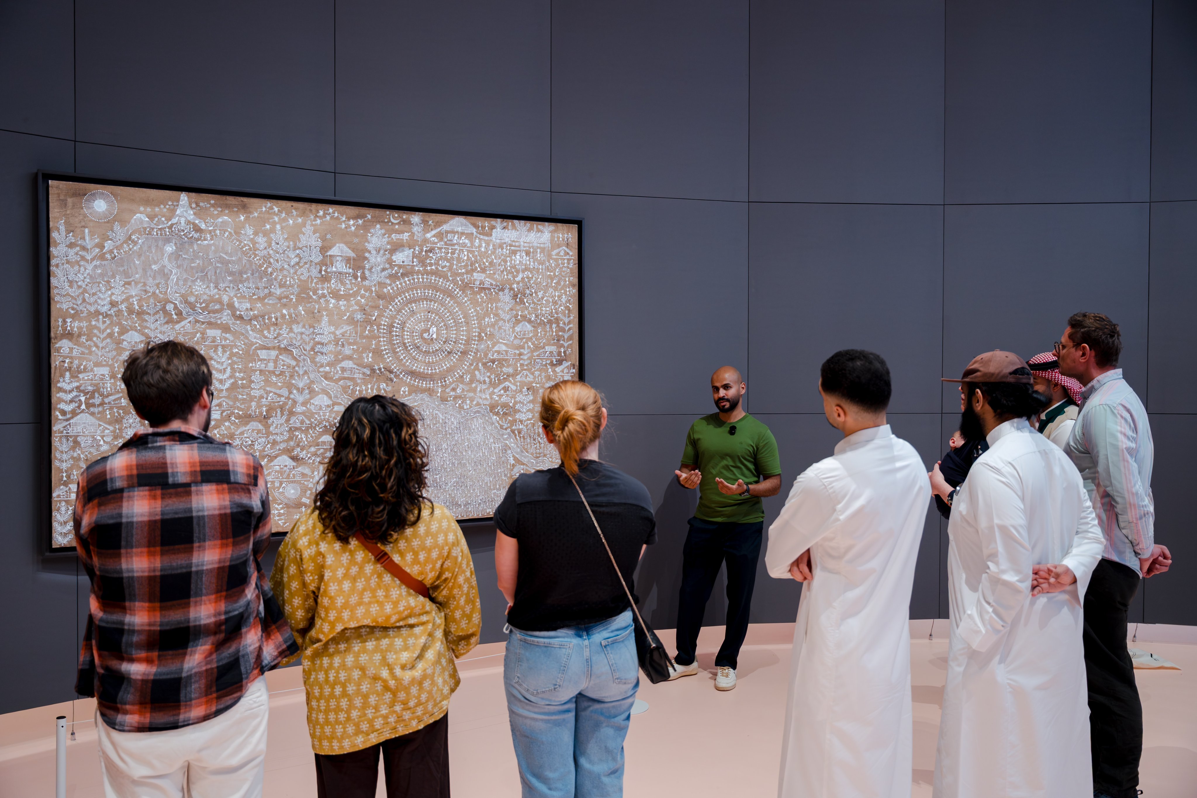 لوحات فنية عالمية وتجارب استثنائية بانتظاركم في شهر أبريل