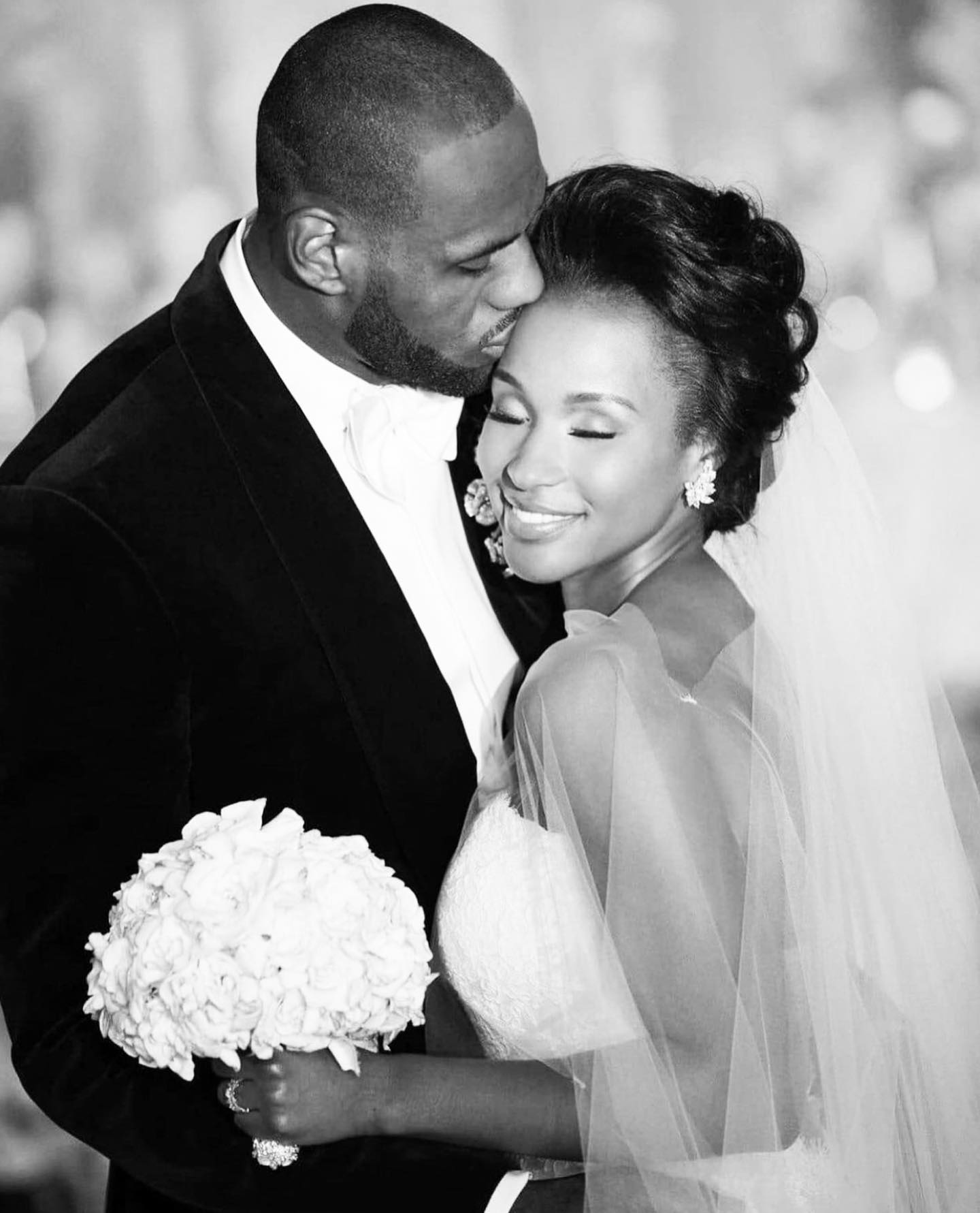 ليبرون جيمس LeBron James وسافانا جيمس Savannah James