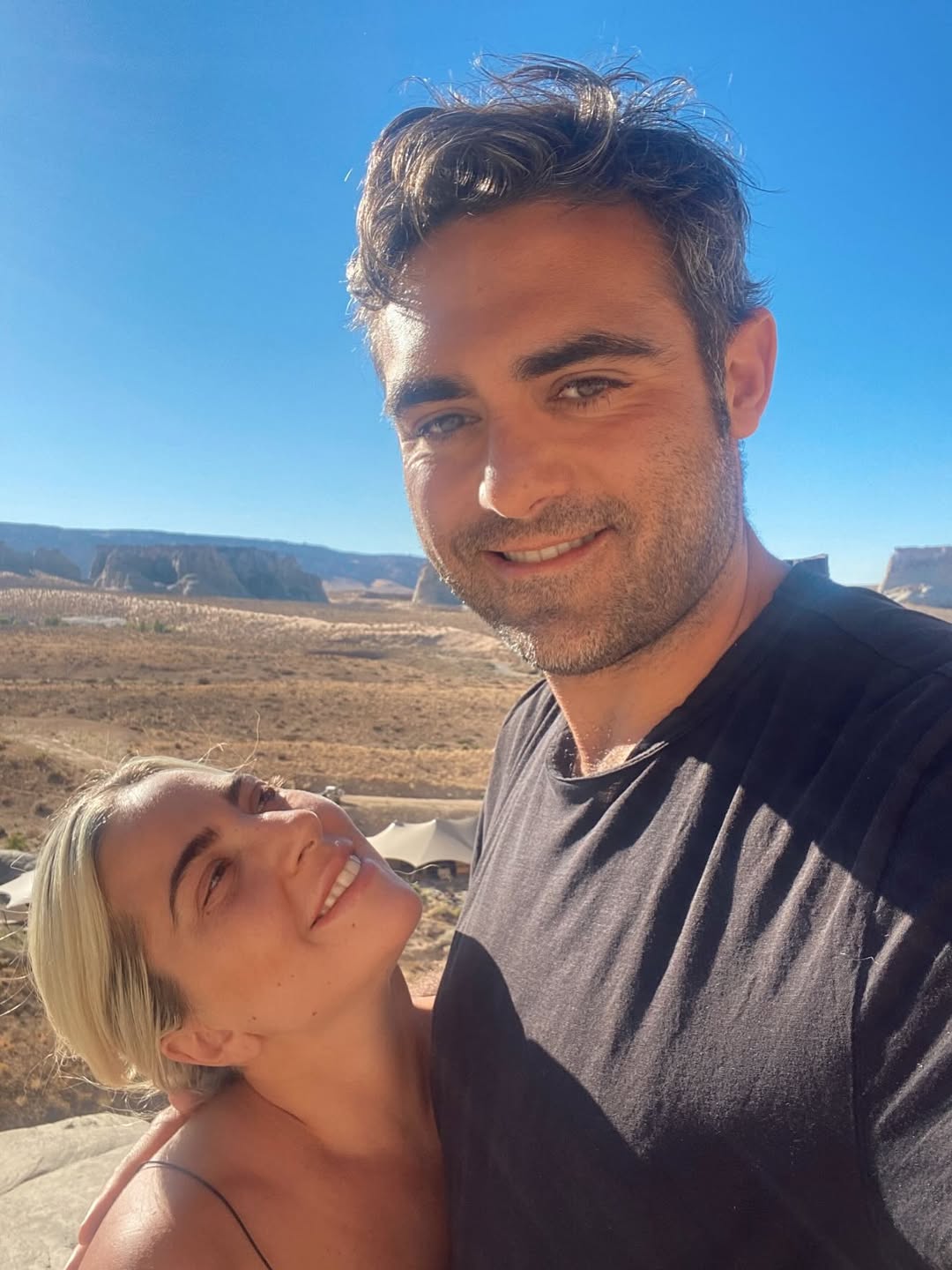 ليدي غاغا وخطيبها