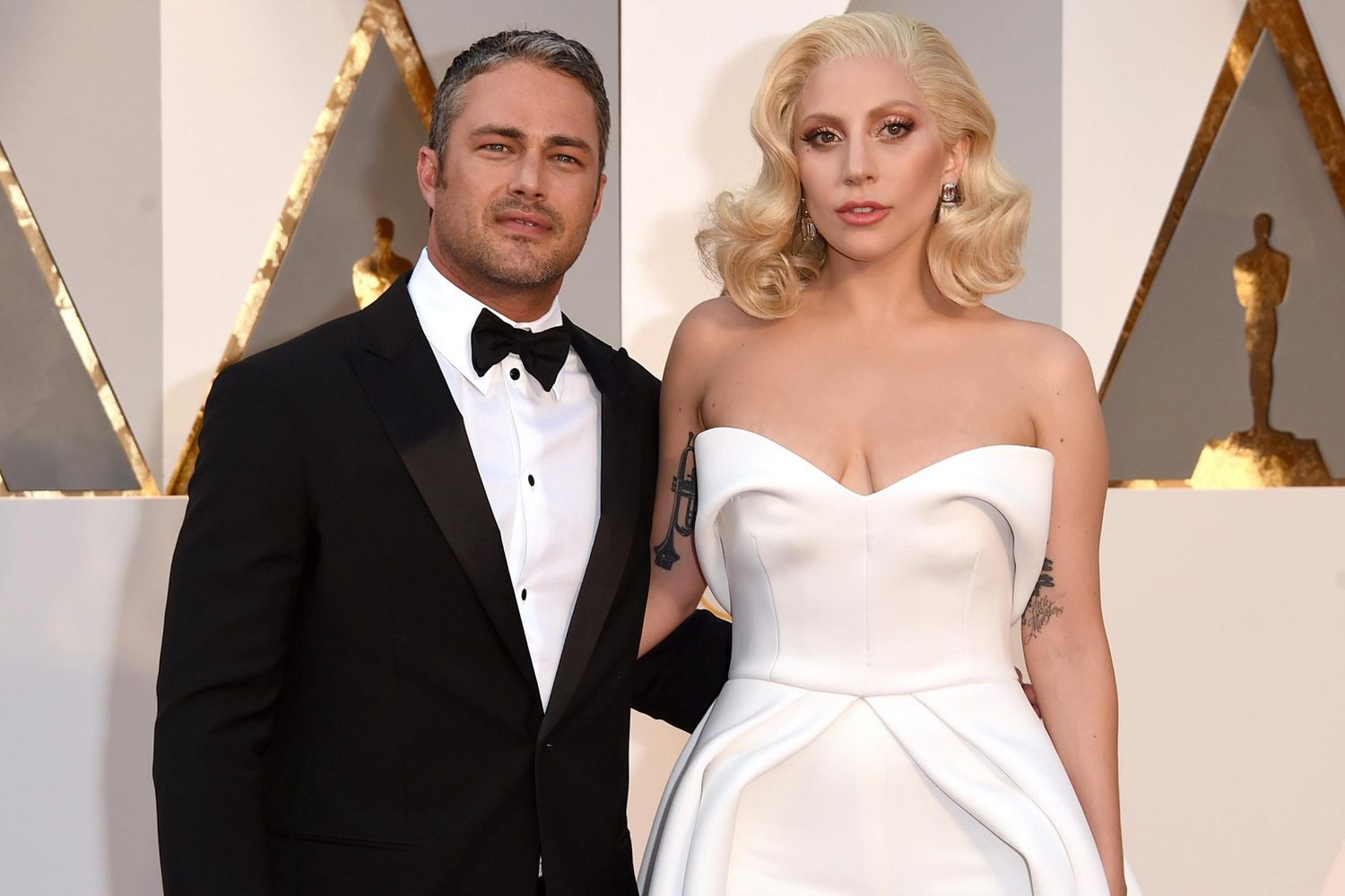 ليدي غاغا Lady Gaga وتايلور كيني Taylor Kinney