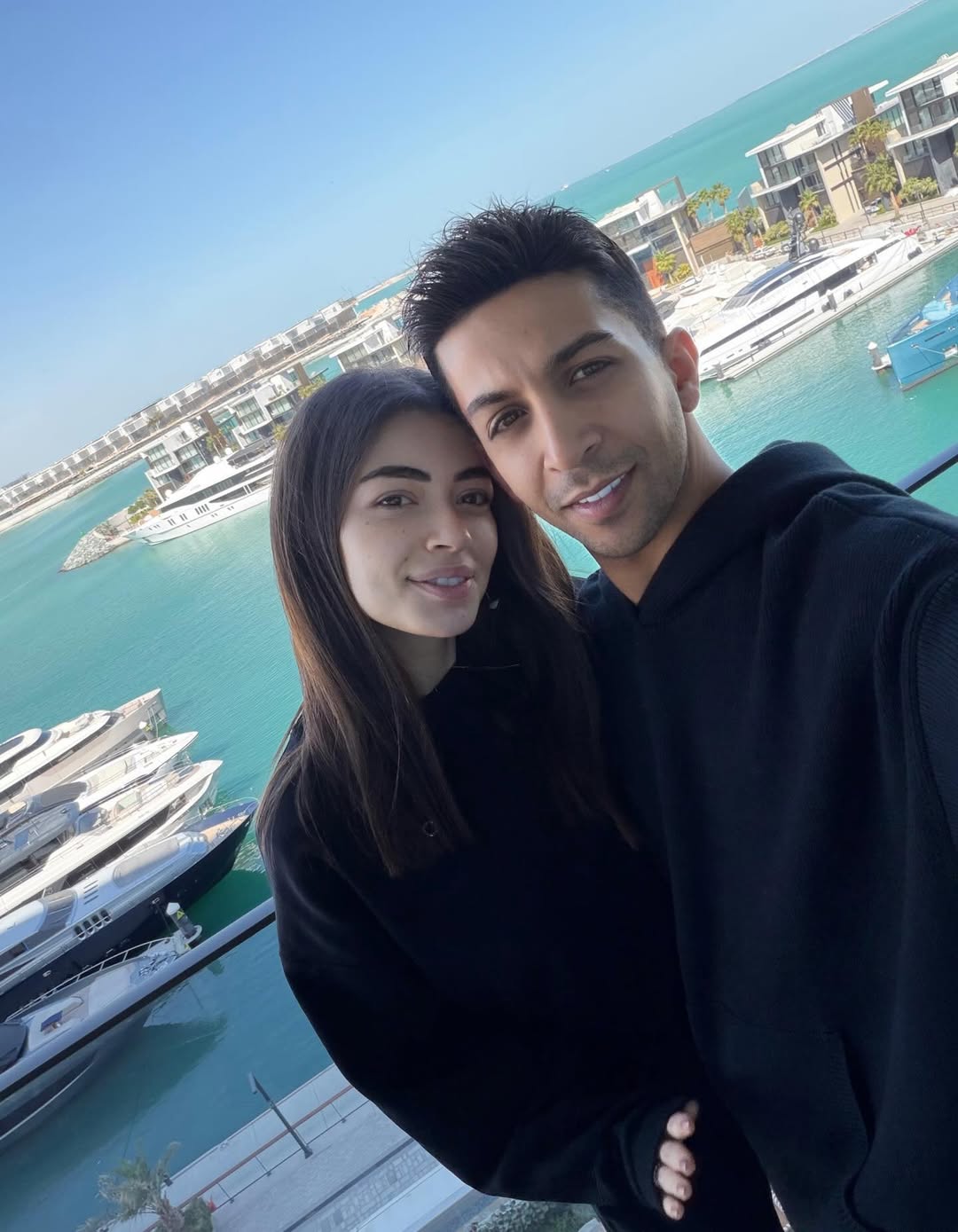 ليلى أحمد زاهر في الإمارات