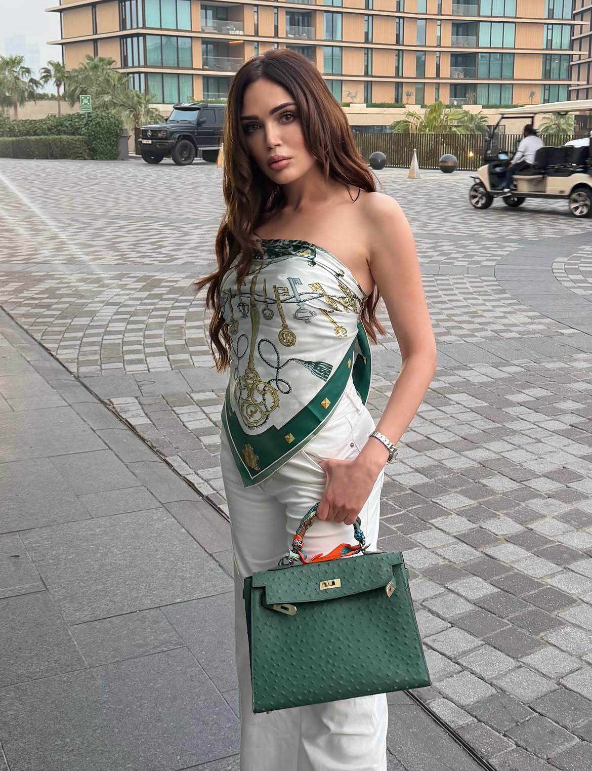 لينا دياب بالفولار الفاخر والأنيق