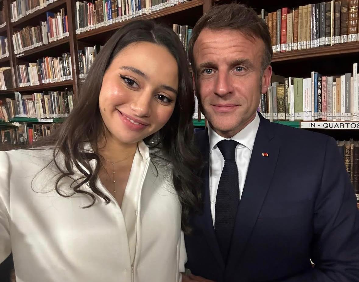 لينا صوفيا مع الرئيس الفرنسي في لقاء عام 2025