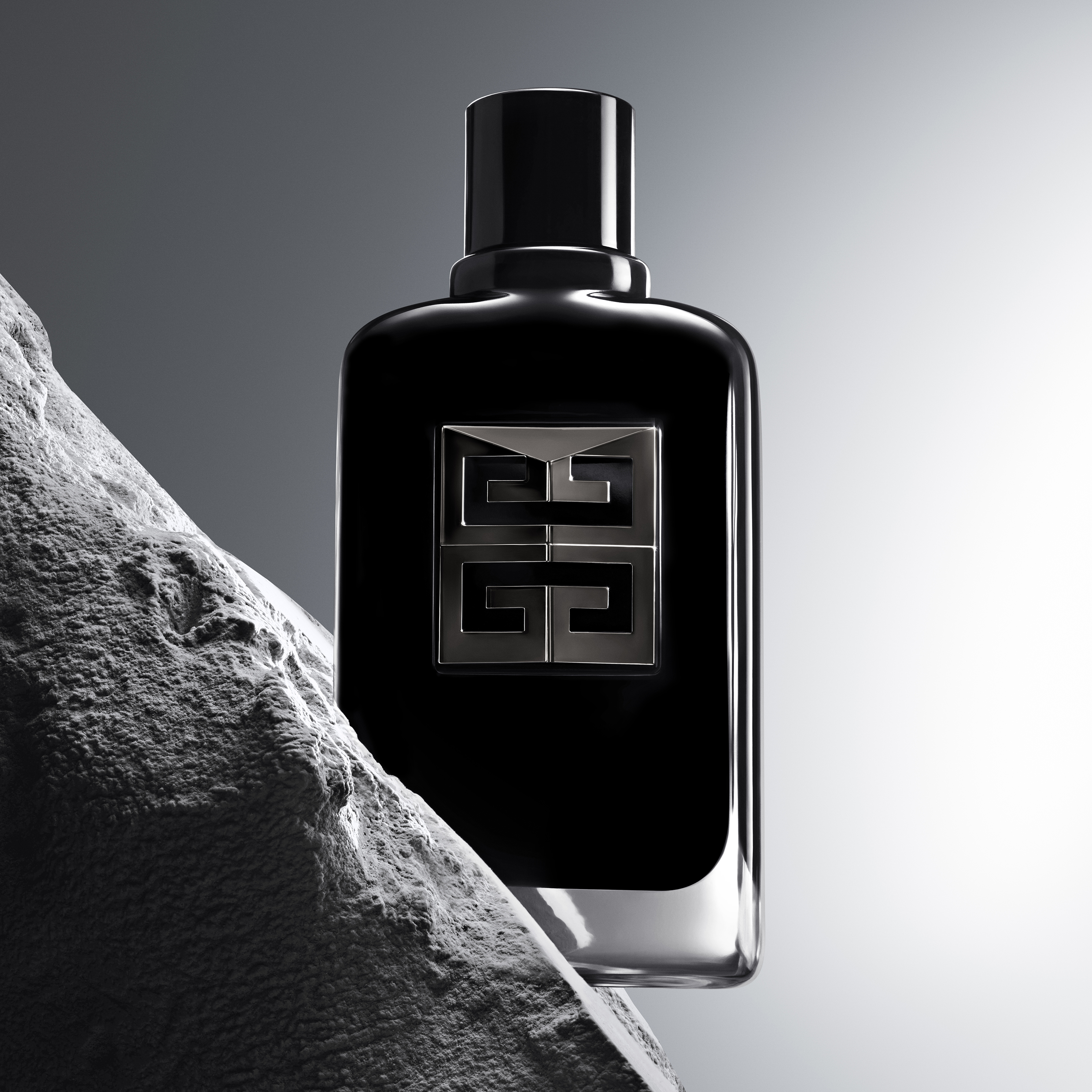ماء العطر جنتلمان سوسايتي أكستريمExtrême Gentleman Society من دار جيفنشي Givenchy