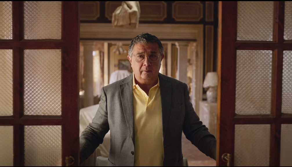 ماجد الكدواني في فيلم "فيها إيه يعني"