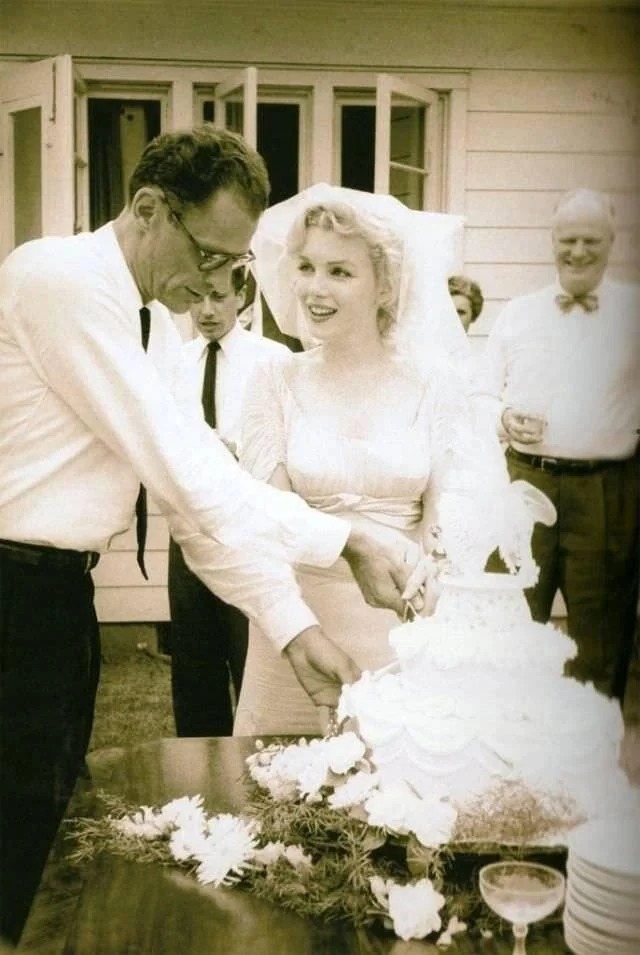 مارلين مونرو وآرثر ميلر Arthur Miller