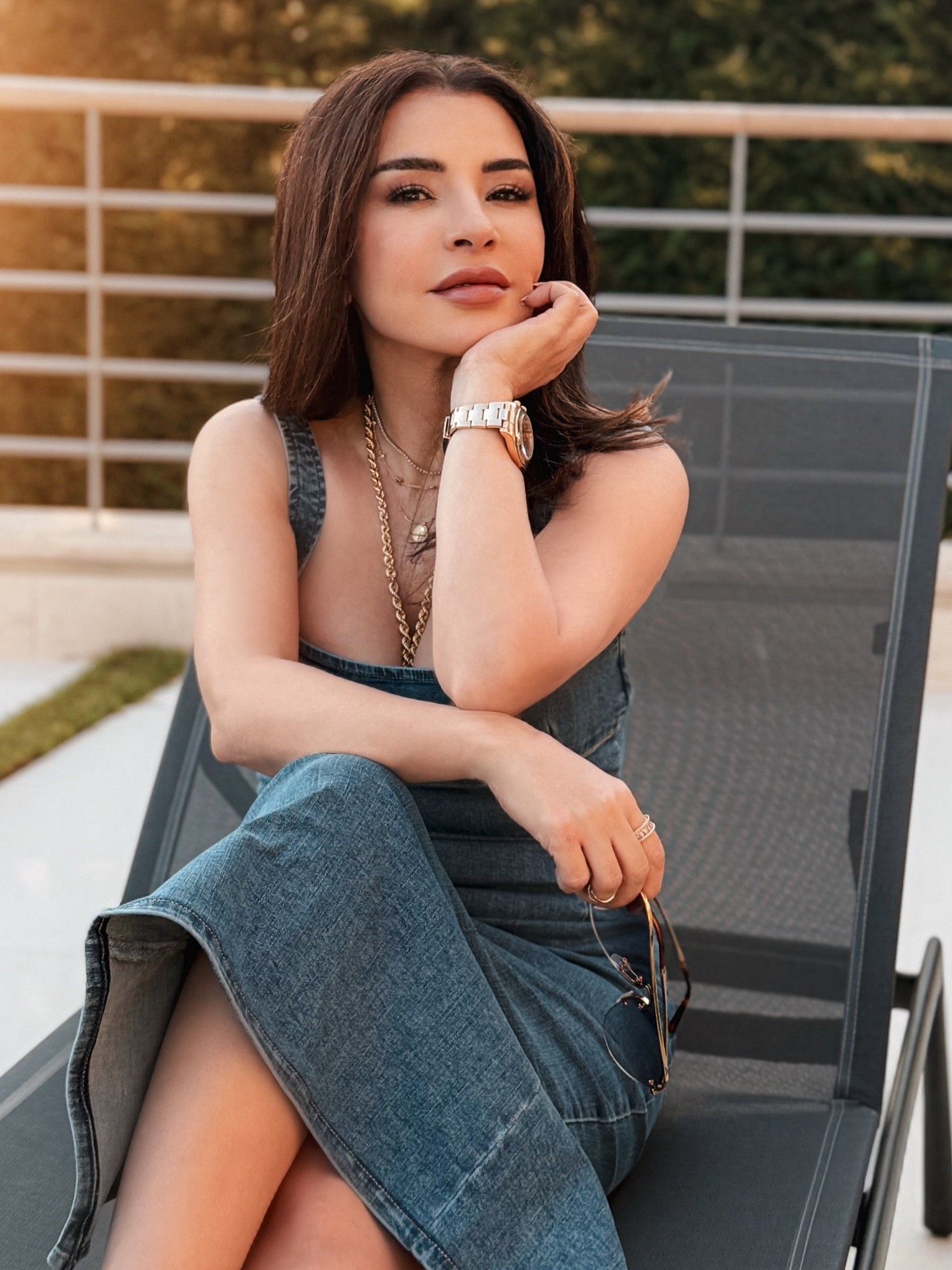 ماغي بو غصن بتصاميم مجوهرات عصرية