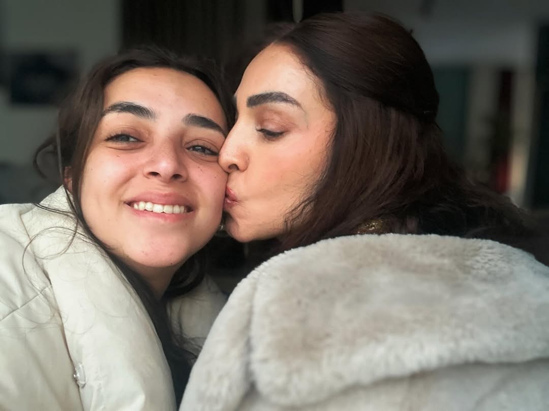 مايا زكي وروجينا في مسلسل "حد أقصى"