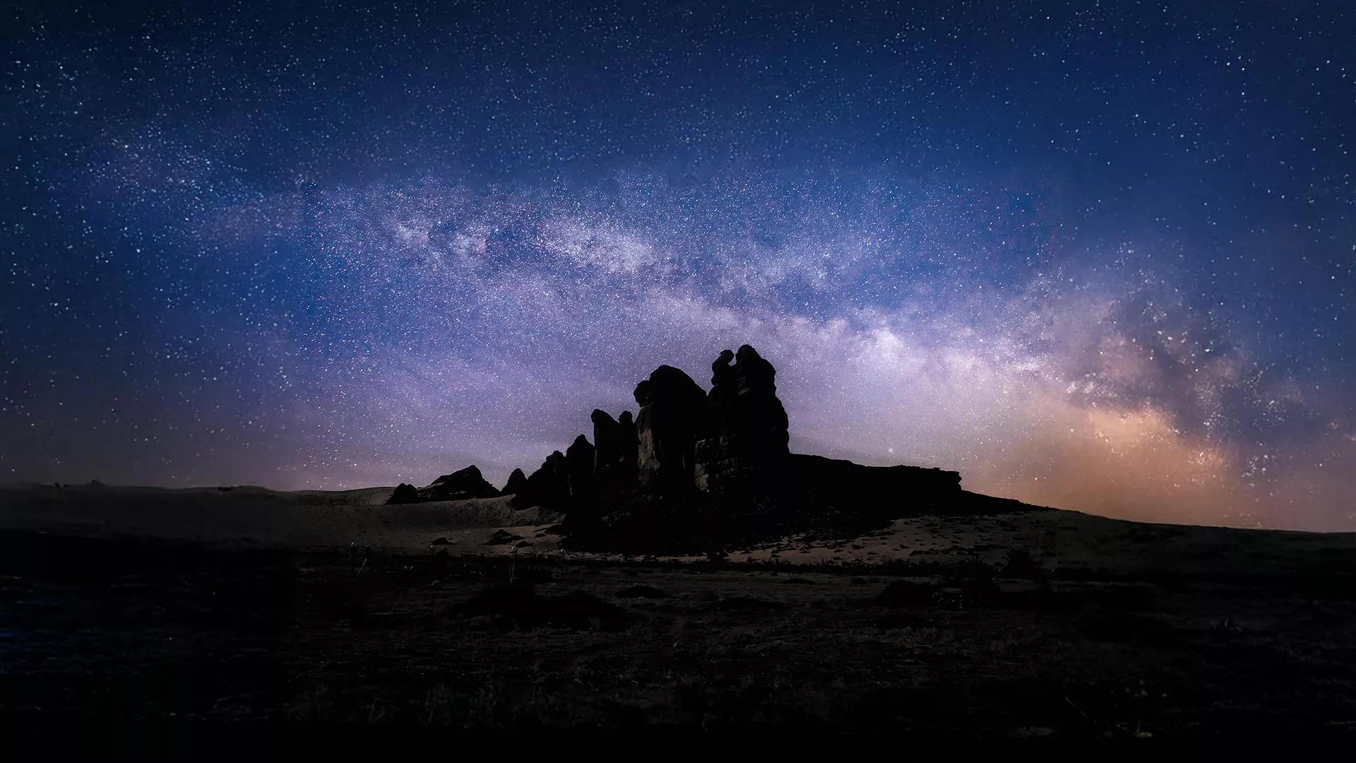 متعة تأمل النجوم في محمية عروق بني معارض 