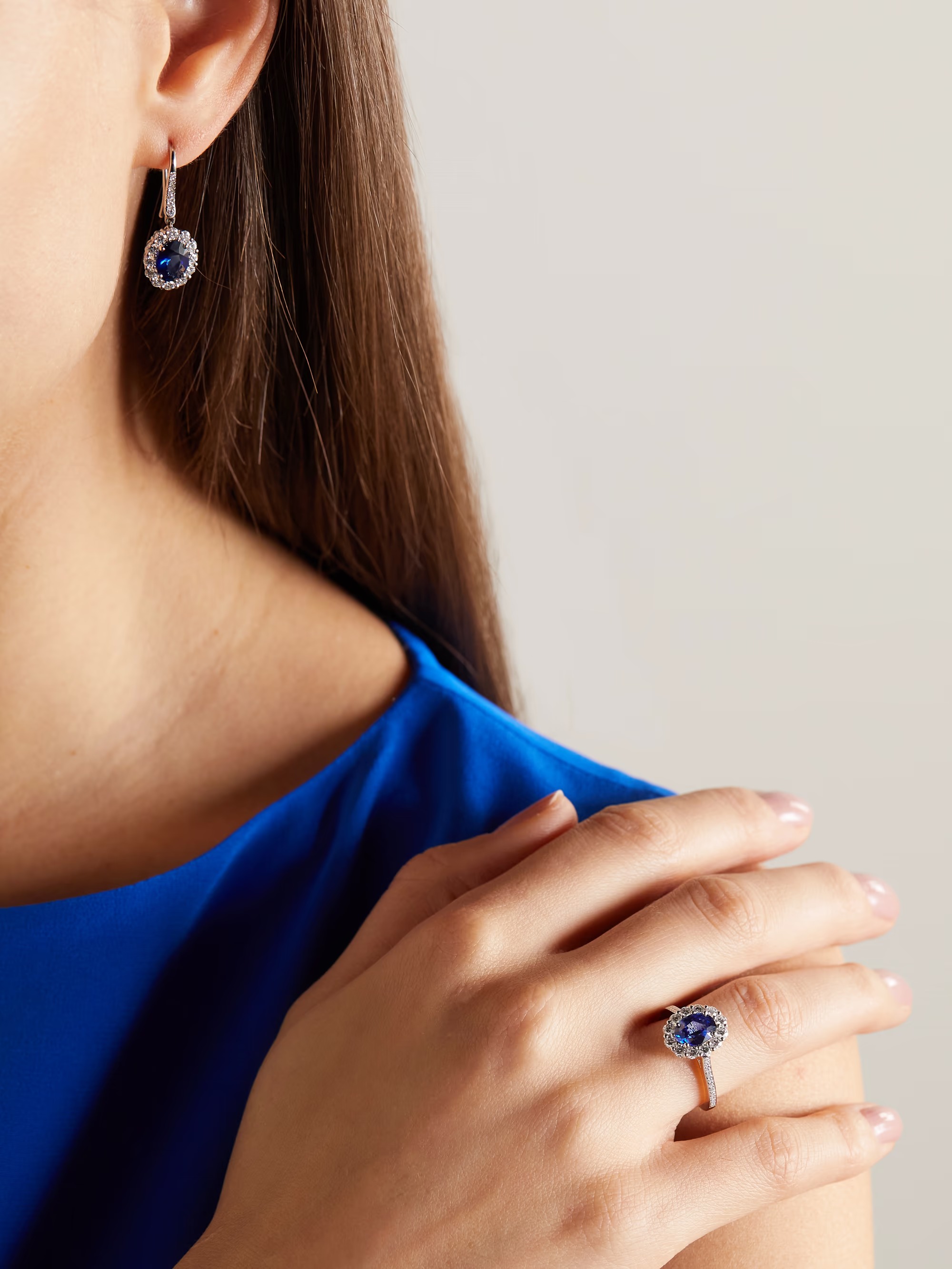 مجوهرات الياقوت الأزرق من Garrard