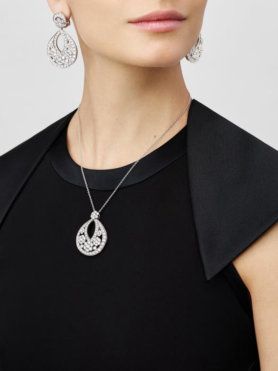 مجوهرات من توقيع دار فان كليف أند آربلز