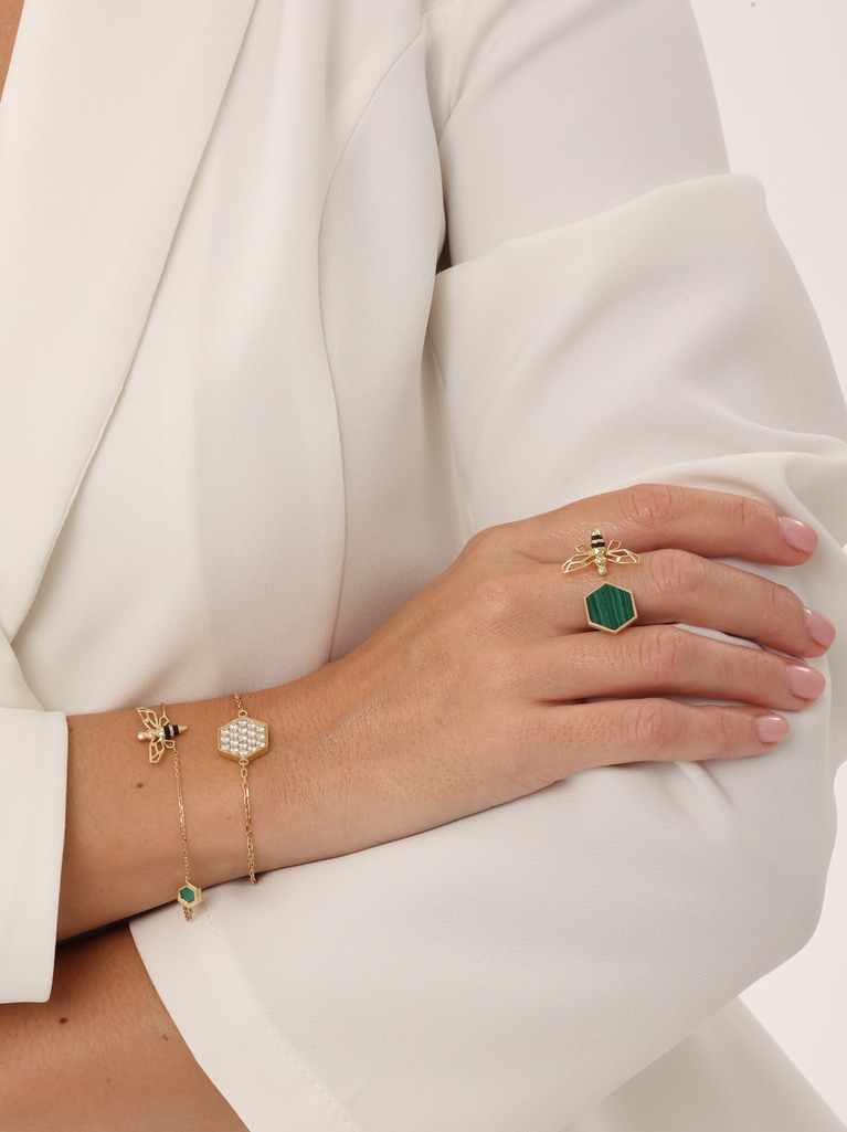 مجوهرات ناعمة من دار المجوهرات Lana Al Kamal