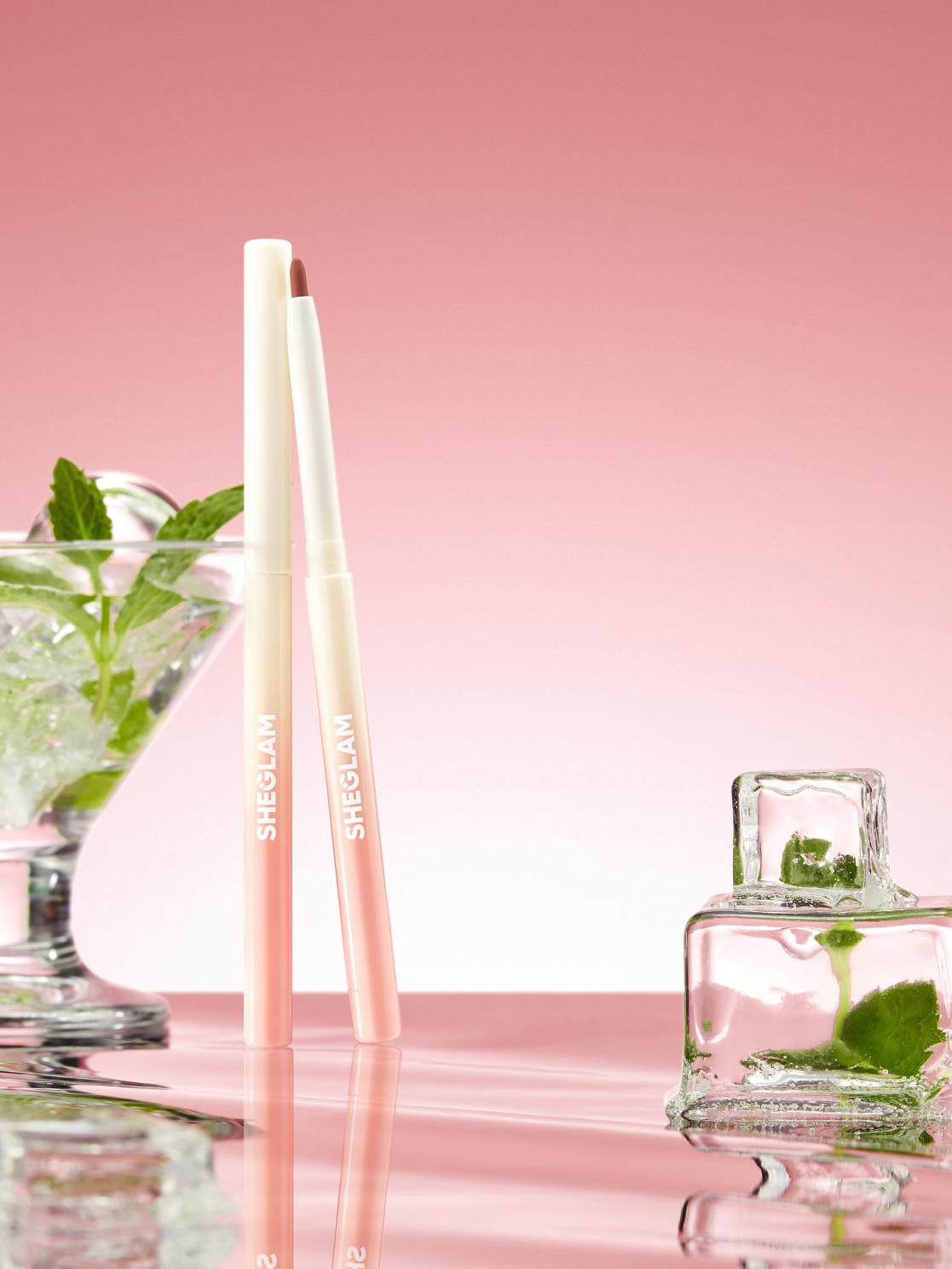 Bold Booster Plumping Lip Liner من شيجلام