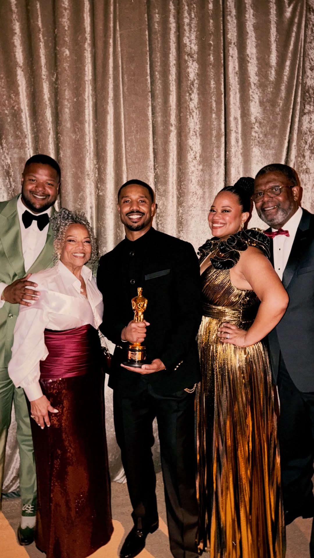 فوز مايكل بي جوردان بجائزة أفضل ممثل في Sinners