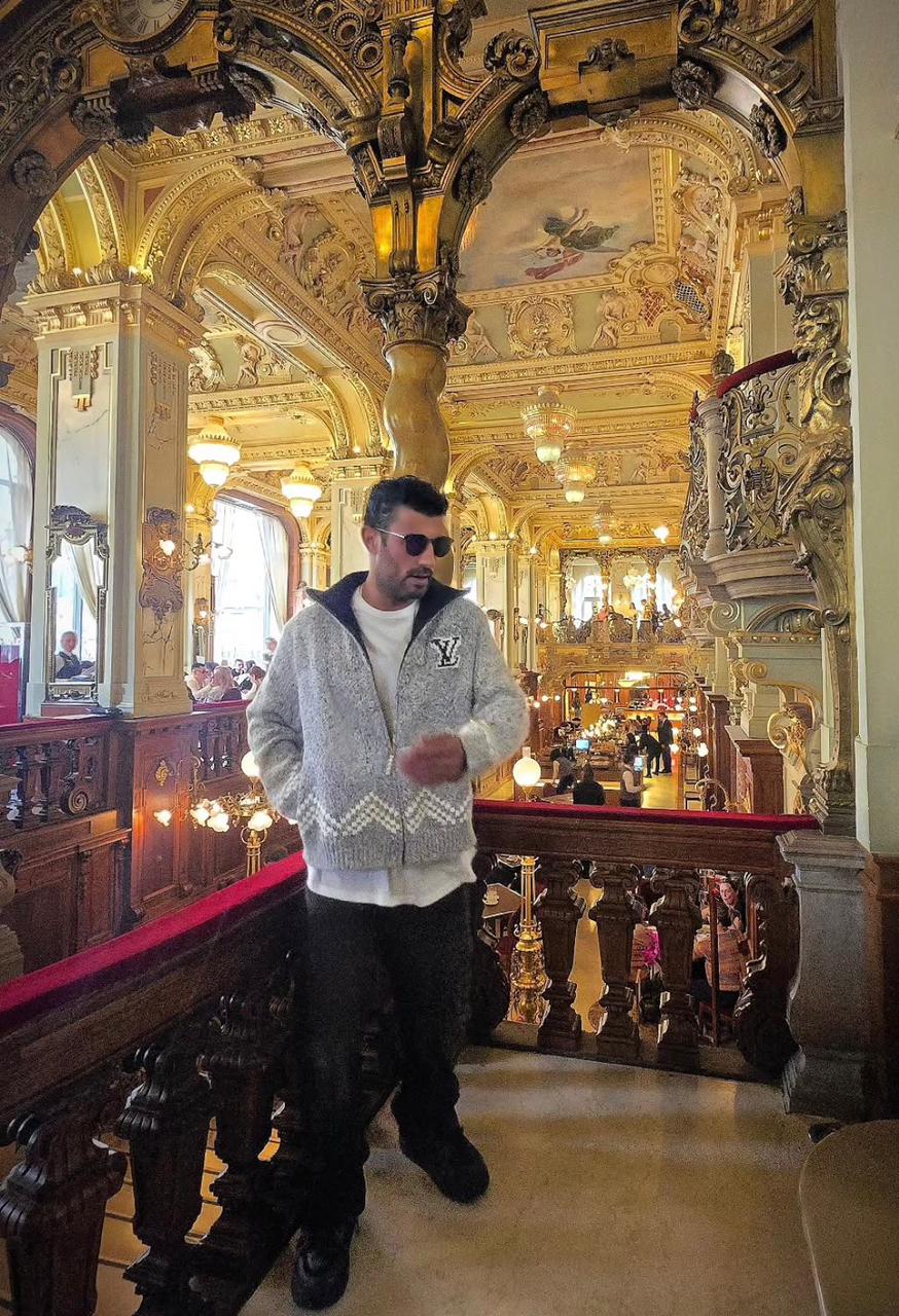 محمد سامي في مقهى "نيويورك"