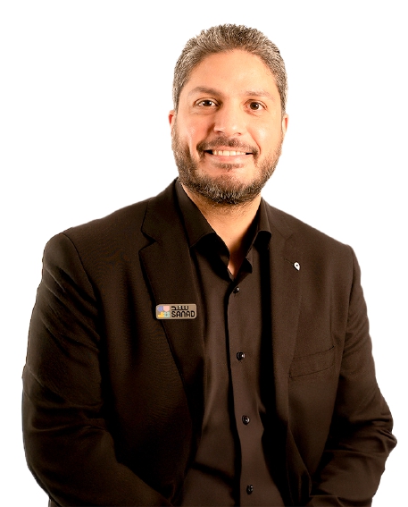 محمود عبد الرحيم المدير الإقليمي للشؤون الإكلينيكية في قرية سند 