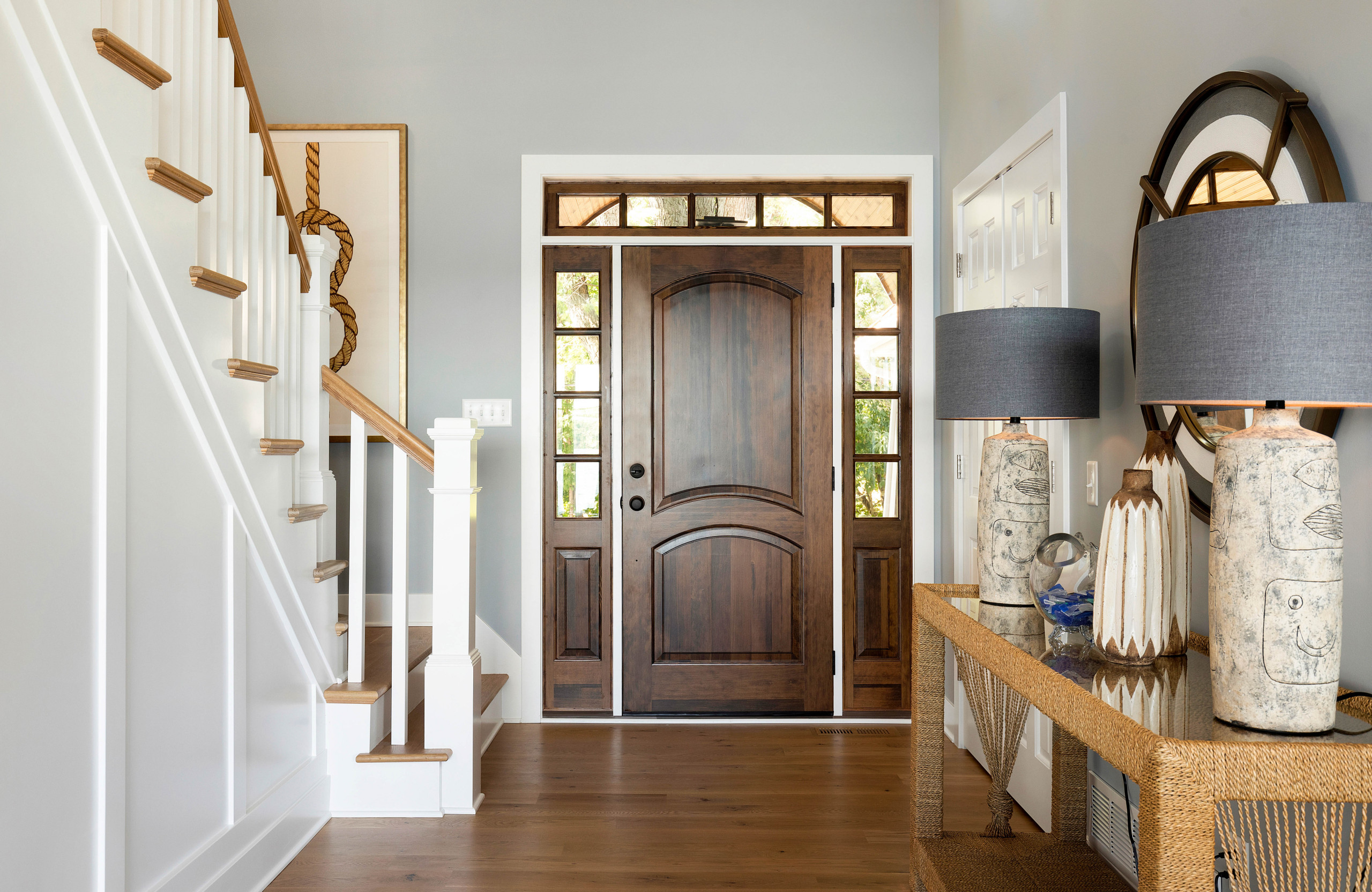 مدخل المنزل يجب أن يتسم بالراحة والأناقة لإنهار ضيوفك