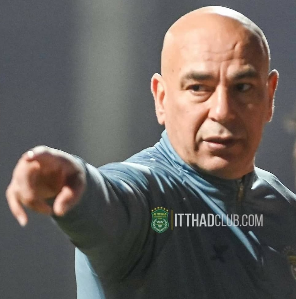 مدرب منتخب مصر حسام حسن يعتمد أسلوبه القيادي على الوضوح والثقة