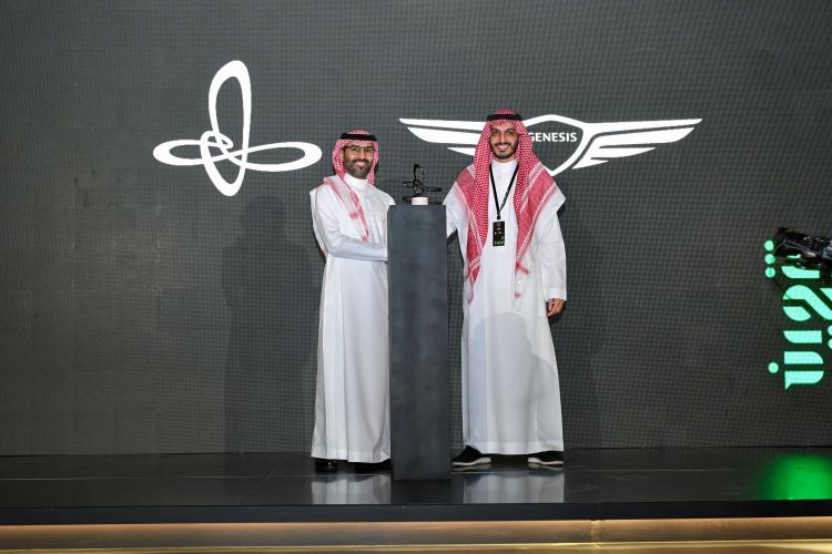 مدير إثراء المكلف يكرّم جينيسيس