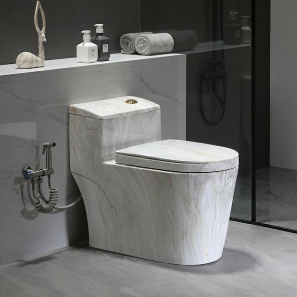 مرحاض بمقعد الإغلاق الهادئ