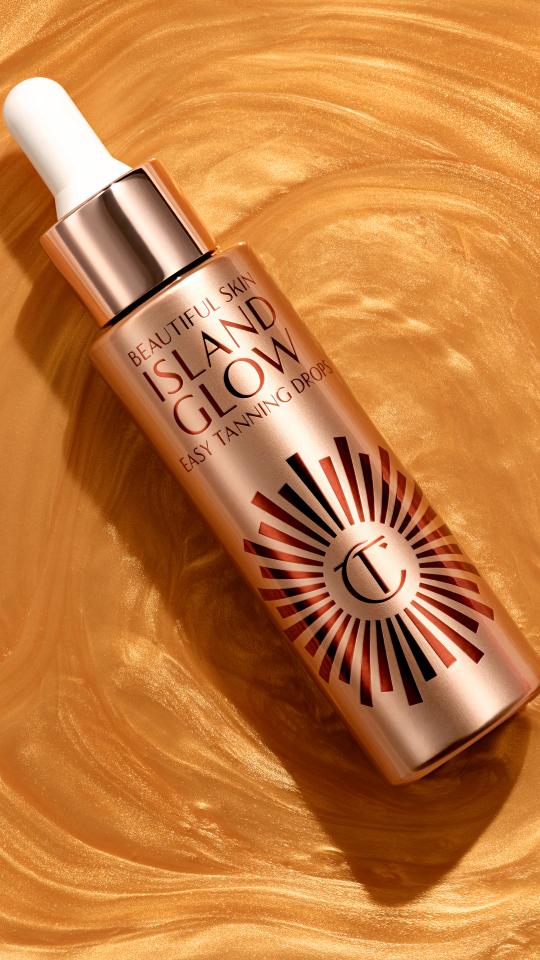 مستحضر لإكتساب الإسمرار الذاتي BEAUTIFUL SKIN ISLAND GLOW EASY TANNING DROPS من شارلوت تلبوري