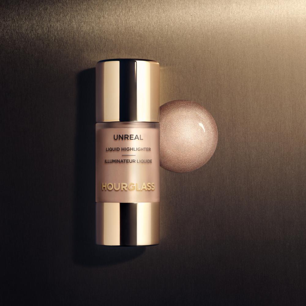 مستحضر هايلايتر أنريل السائل الجديد من آورجلاس كوزمتيكس