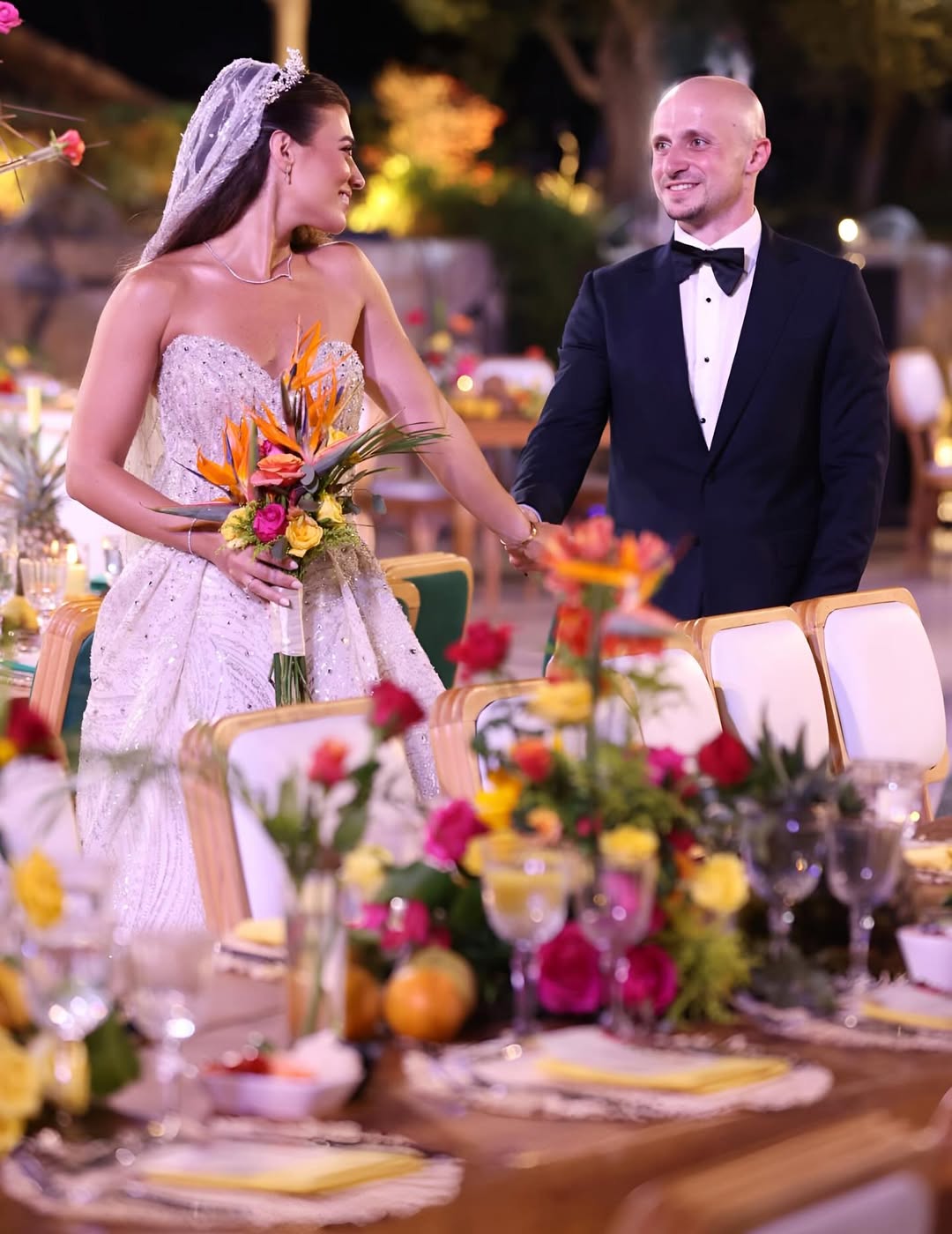 مسكة عروس بألوان غير متوقعة