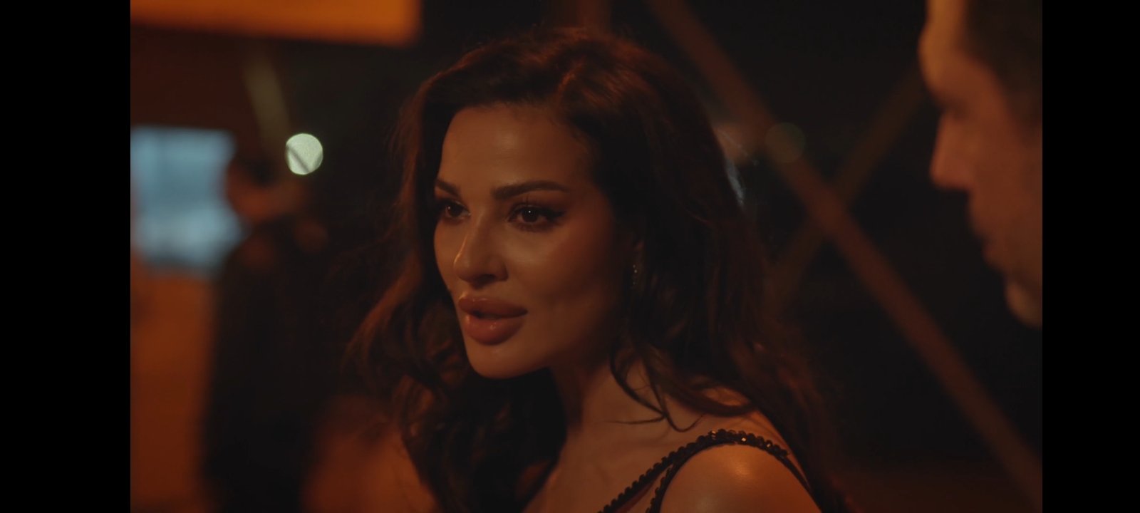 مسلسل "ممكن" للكبار فقط