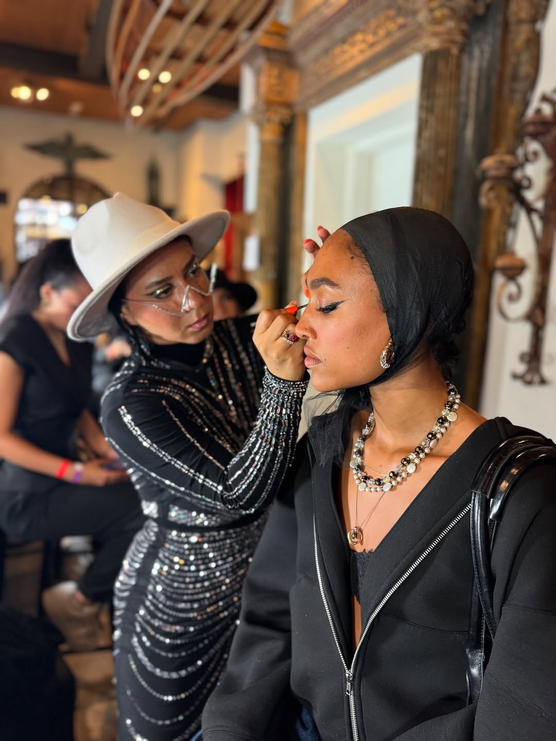 مشاركة دينا هشام في أسبوع الموضة بنيويورك