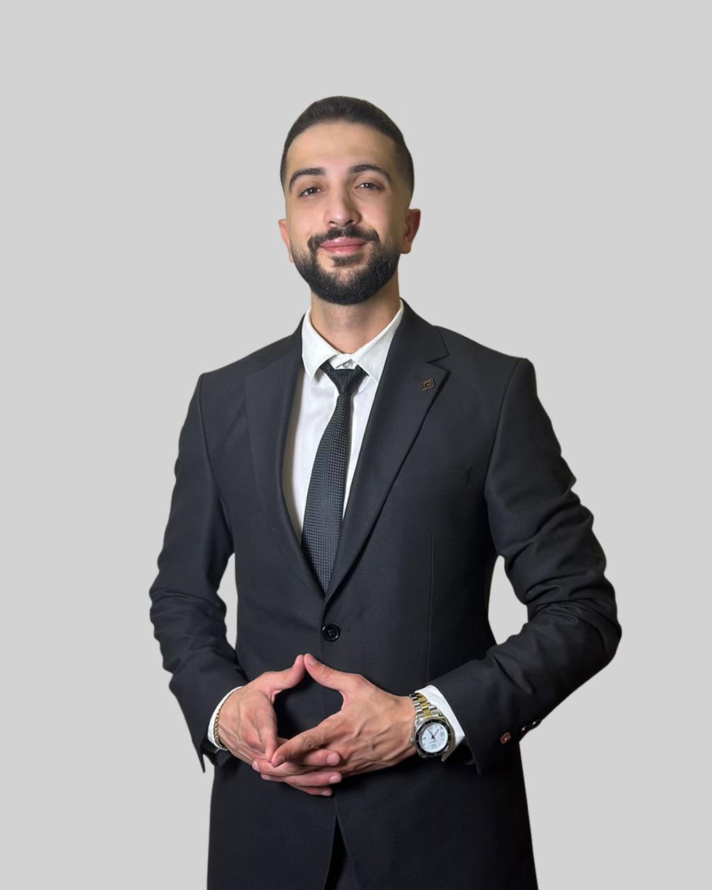 مصمم المجوهرات السوري قيس نصر الدين