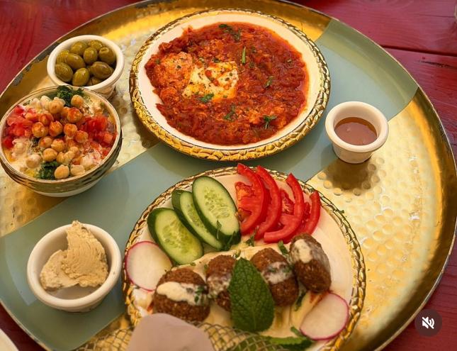 مطعم لوكال هاوس