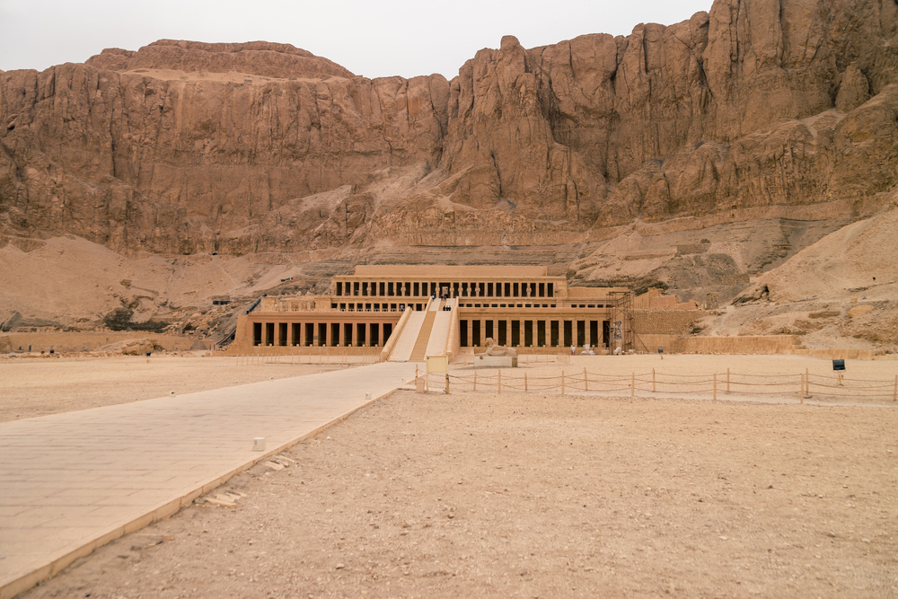 معبد الدير البحري TEMPLE OF DEIR AL-BAHRI (معبد الملكة حتشبسوت QUEEN HATSHEPSUT'S TEMPLE)