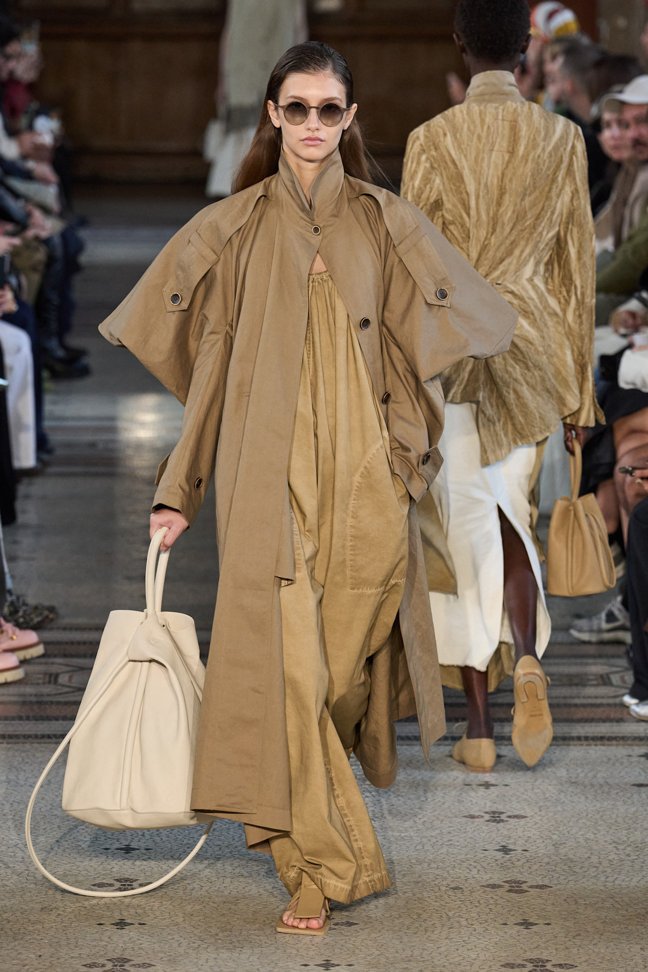 معطف أنيق من Uma Wang