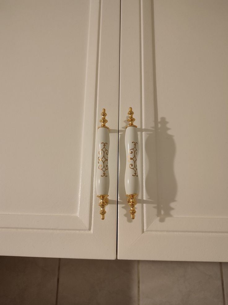 مقابض خزائن مطبخ بطابع عتيق مميز