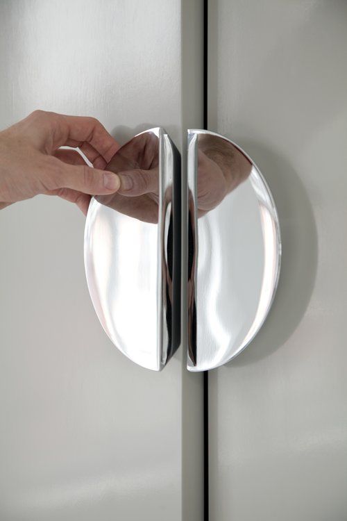 مقابض عصرية