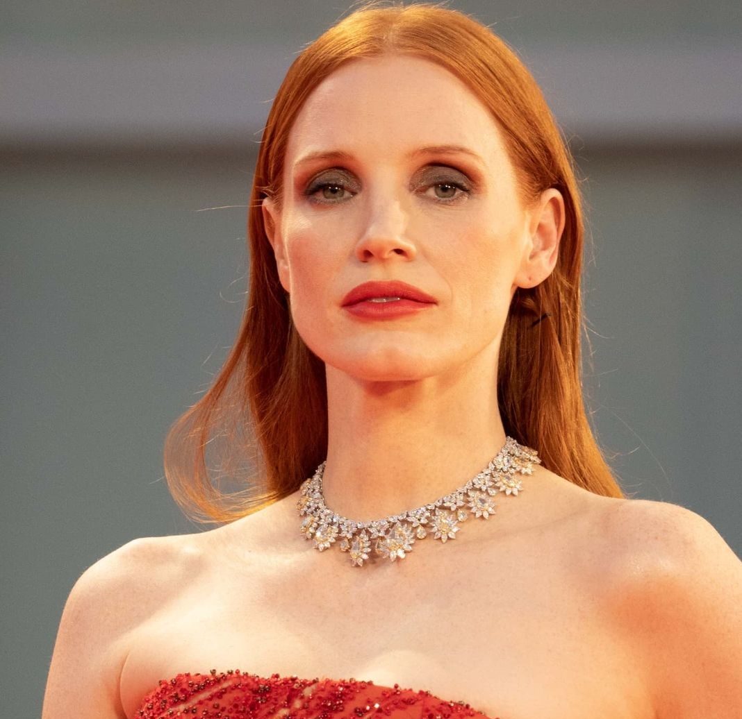 مكياج سموكي اسود وساحر من وحي Jessica Chastain - الصورة بعدسة المصورة Lucia Casone