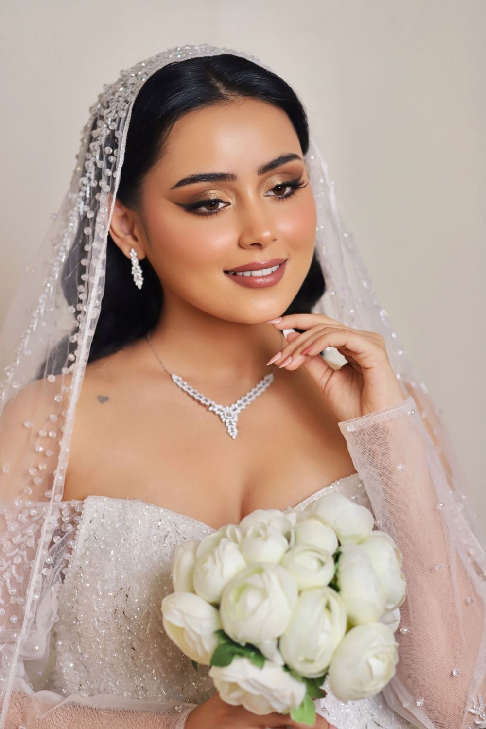 مكياج عروس من الميك أب أرتست السعودية بيان البطحي