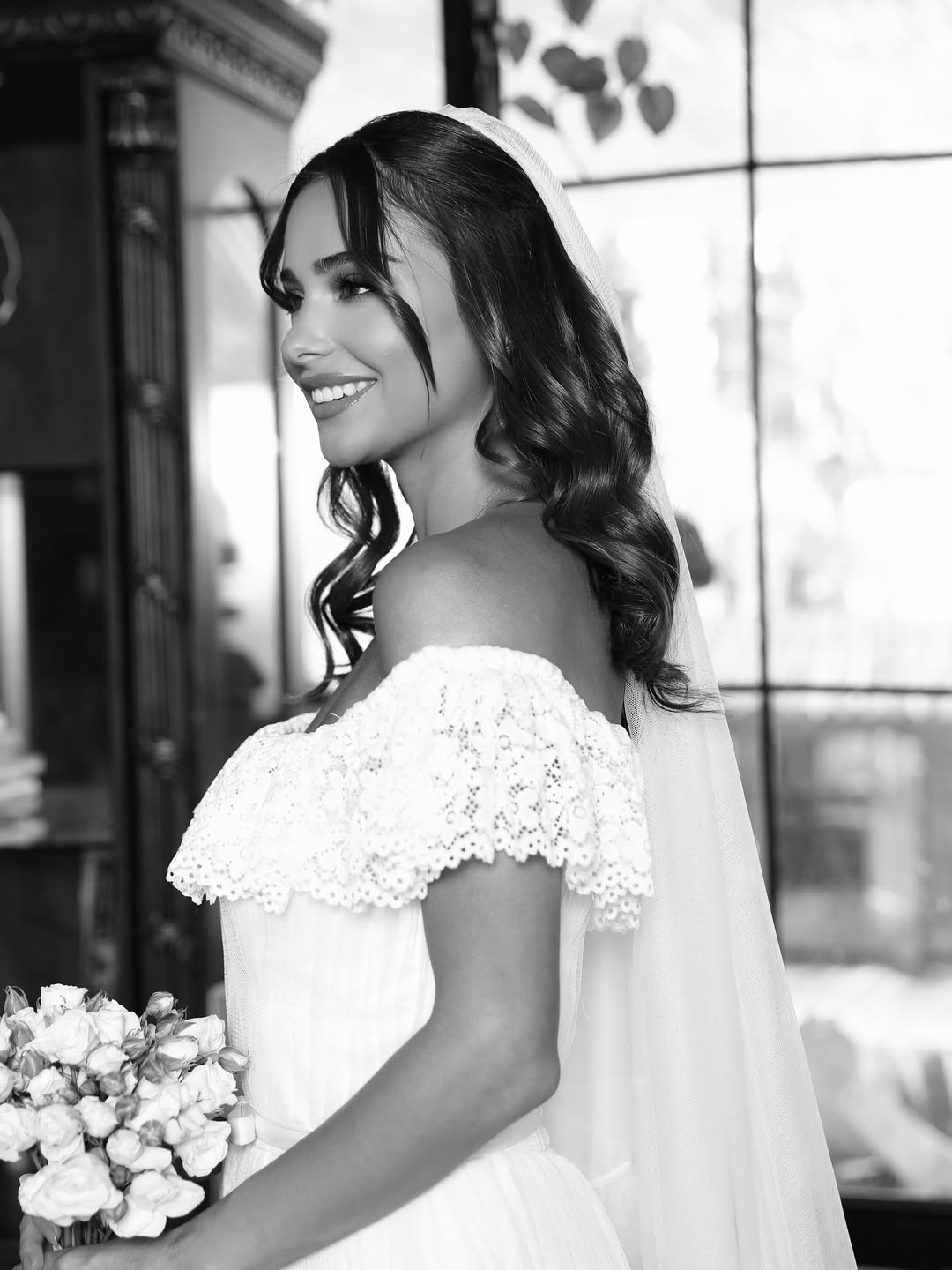 مكياج عروس من الميك اب ارتست السعودية جميله فايز