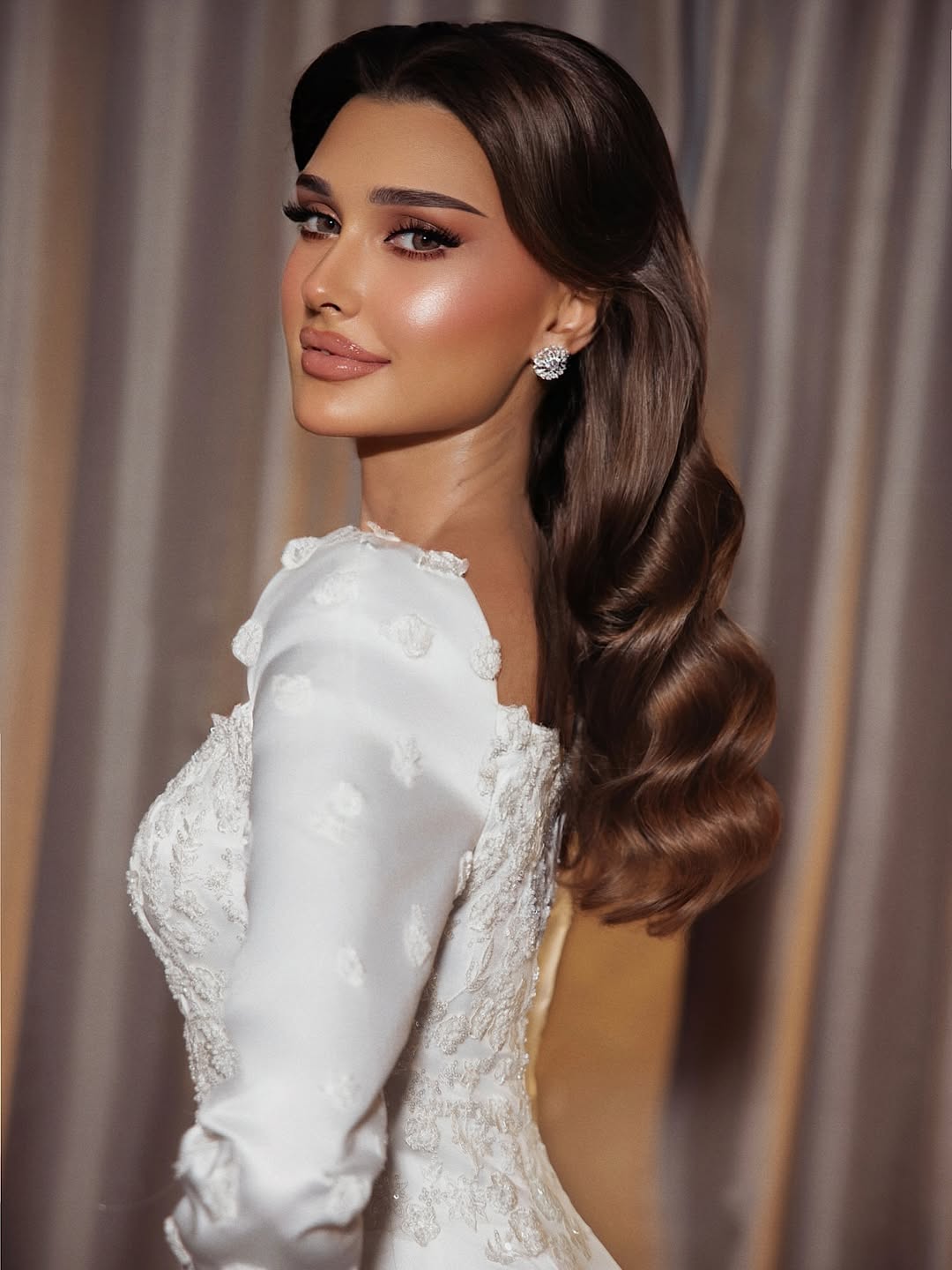 مكياج عروس من خبيرة التجميل المتخصصة بالعرايس نيلي العمري